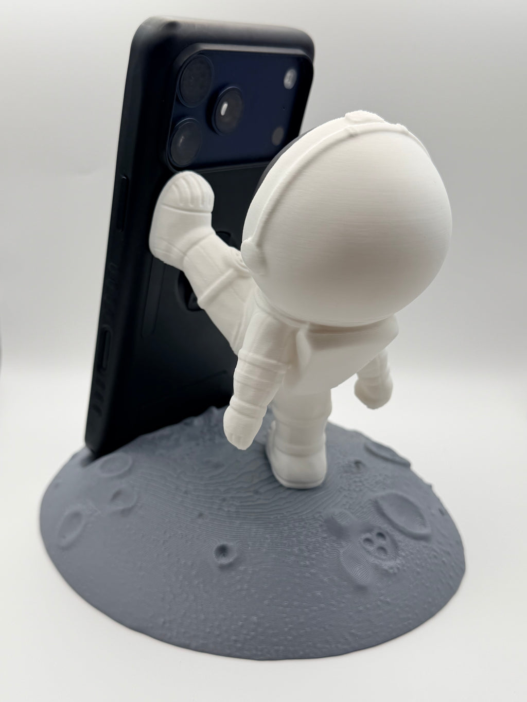 Astronaut Phone Stand
