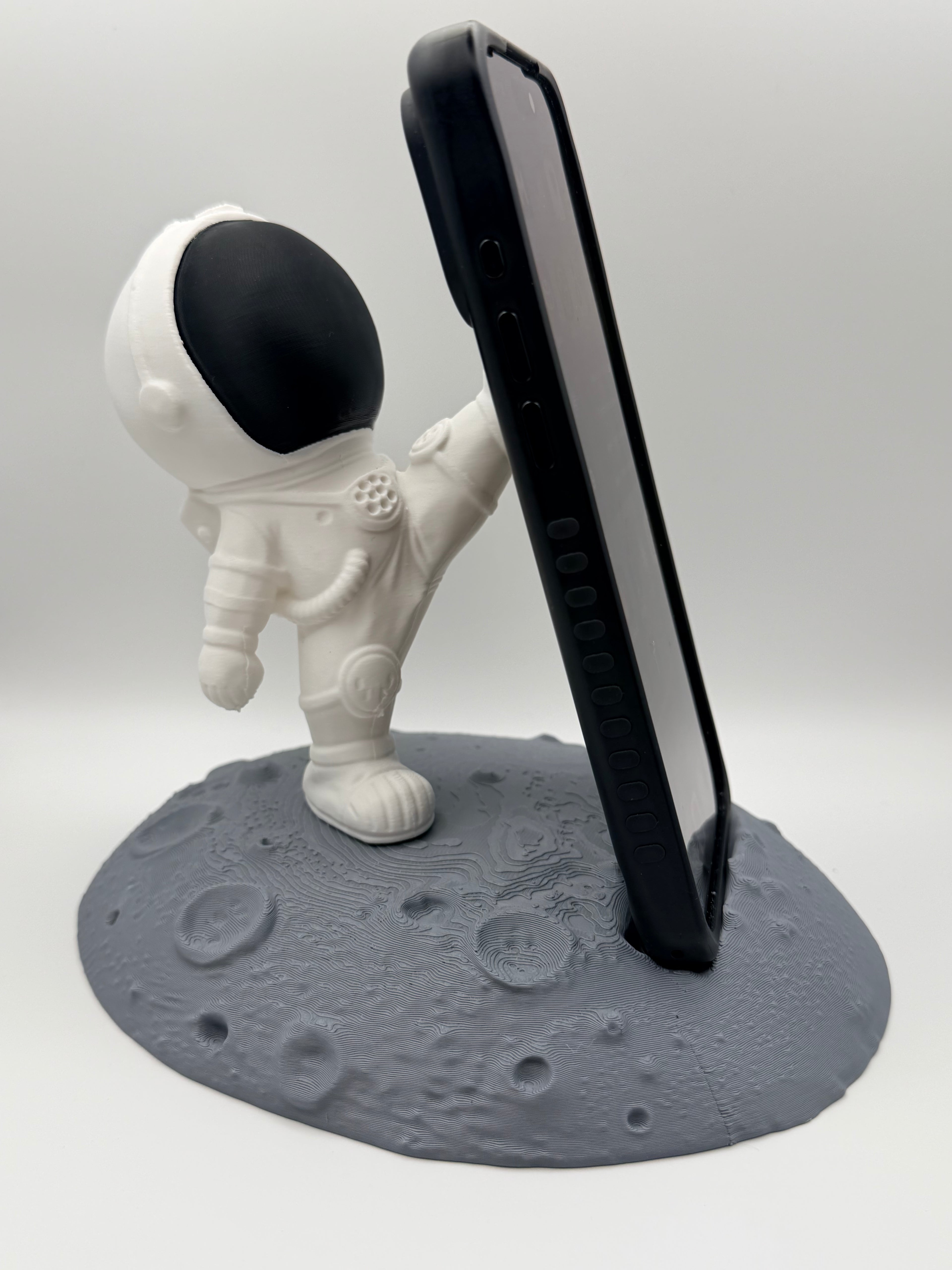 Astronaut Phone Stand